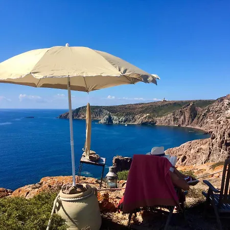 Poecylia Bed and breakfast 4*