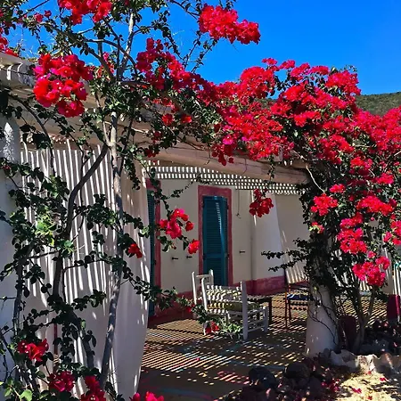 Poecylia Bed & Breakfast Carloforte (Isola di San Pietro)
